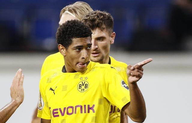 人球员的发 人球员的发